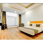 Hotel Landmark, Lucknow