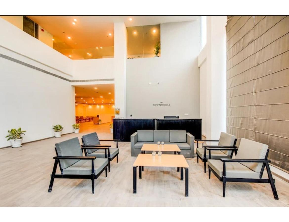 Landmark, Homestay